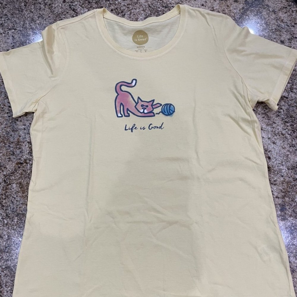 Life Is Good Women’s Large Cat T-Shirt Yellow Cotton